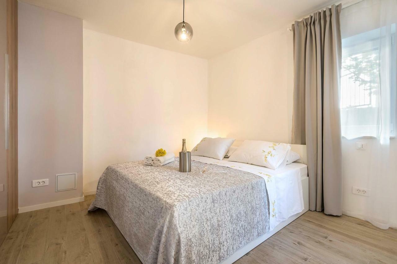 Studio Apartments Petar In Old Part Of Town Split Exterior foto
